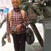 Professeur particulier donne cours de soutien aux élèves du primaire et collège