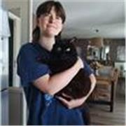 Étudiante en 2e année de Licence d'anglais, je propose de l'aide aux devoirs et cours particuliers aux collégiens et lycéens.