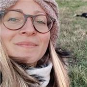 Laureata in Lettere e Filosofia offre assistenza per compiti di qualsiasi materia per bambini della scuola elementare