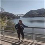 Profesora de inglés imparte clases online para todas las edades