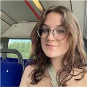 Étudiante en licence d’anglais ayant obtenu la certification Cambridge, je peux donner des cours à des enfants de tout âge!