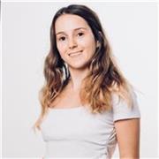 Profesora de Ciencias Sociales Graduada en la Universidad Nacional De Rosario, Argentina