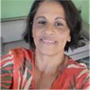 Sou professora de ensino médio, com formação em ciências sociais