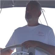 Offro lezioni private a studenti della scuola primaria e secondaria di primo grado, adattandole alle esigenze del singolo e insegnando un metodo di studio efficace.