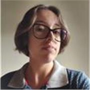 Dou aulas de Matemática para adolescentes, jovens e adultos. Meu foco é em Matemática básica e álgebra