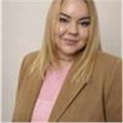 Especialista en Manicura, Pedicura y extensión de uñas, imparte clases online y presencial (en Málaga) Curso con Diploma