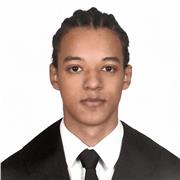 Profesor de inglés con nivel C1. Graduado de bachillerato (10 en Inglés) con un 13,089 en la PAU. Disponibilidad total. Clases a domicilio