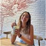 Profesora de repaso y apoyo escolar para verano
