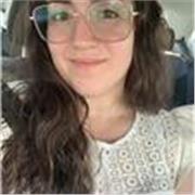 Maestra de educación infantil con mucha experiencia tanto con niños pequeños como con niños de primaria.