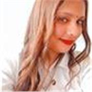 Me llamo Paramjeet Kaur. Soy experta en inglés y tengo una licenciatura en Comercio.