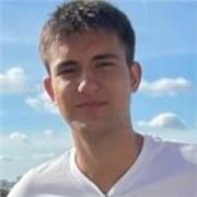 Estudiante del último año del Conservatorio de Albacete de piano. Experiencia impartiéndo clases de piano y lenguaje en academka