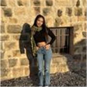 Soy una persona responsable, paciente y con vocación por la enseñanza. Me gusta mucho trabajar con niños y conecto bien con ellos.