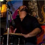 Clases de percusión cajón Y percusión latina