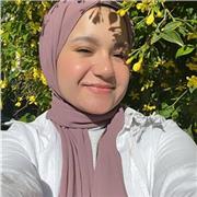 Qualified Arabic teacher with extensive experience offers online lessons. with experience in international programs
like CIEE.