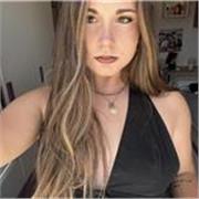 Profesora de valenciano apta para todas las edades. 