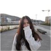 Soy una chica con paciencia y muchas ganas de enseñar, me gustaría enseñar a alumnos de infantil o primaria