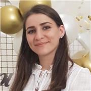 Maestra di lingue straniere come francese ,italiano, albanese