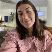 Estudiante universitaria, con bachillerato y matrícula de honor, me gustaría dar clases de ciencias a niños de la eso o primaria