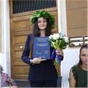 Laureata in Filosofia con 110 e lode offre ripetizioni di Filosofia, Storia, Italiano, Francese ed Inglese