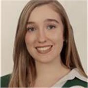 Estudiante de enfermería disponible para impartir clases de refuerzo para alumnos de primaria y ESO en Vicálvaro. C1 en inglés. 