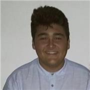 Graduado en Filología Hispánica y estudiante del máster en Estudios Hispánicos se ofrece para impartir clases de todas las asignaturas de la rama de humanidades