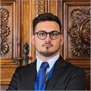 Insegnante per Aiuto Compiti di Diritto