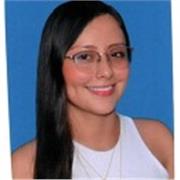 Docente en el área de lengua castellana, orienta educación a niños de primaria y secundaria