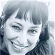 Offro lezioni a bambinI/ragazzi dalle elementari alle superiori, adattandole alle loro esigenze.