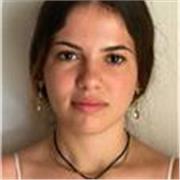 Soy una profesora de 19 años, simpática, paciente y con nivel B2 certificado por la EOI. También estudio Filología Inglesa