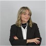 Ti aiuto con le tesi in giurisprudenza, scienze politiche e letteratura. Leggere, scrivere ed informarmi sono la mia passione. La mia curiosità è il motore principale del mio lavoro e della mia vita.