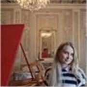 Insegnante di pianoforte offre lezioni online, anche in lingua inglese. Esperienza settennale, lezioni personalizzate per ognuno.