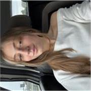 Aiuto compiti per i bambini, soprattutto inglese. Posso offrire anche aiuto per chi studia economia alle superiori.