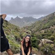 Estudiante con siete años de experiencia dando clases y cuatro años siendo monitora de campamentos de 7-16 años