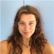 Studentessa al terzo anno di università offre lezioni e/o ripetizioni di inglese e francese