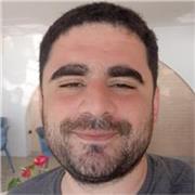 Generalista 3D, Formado em Artes Visuais contemporânea em Hamburgo, Alemanha