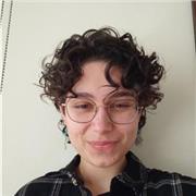 Soy profesora con 4 años de experiencia dando clases a niños con distintas capacidades y ritmos, consiguiendo mejorar las notas!