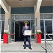 Neolaureato in ingegneria, con solida preparazione scientifica, offre lezioni di matematica a Torino e anche online. 