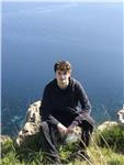 Ho un certificato di livello c1 in inglese, offro lezioni a studenti di scuole elementari o medie per approfondire argomenti non ben chiari e esercitarsi con lo svolgimento dei compiti per casa. credo che in questa fascia d'età sia importante creare un am