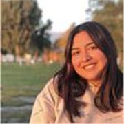 Profesora de Español e inglés que imparte clases online