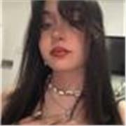 Aiuto compiti per bambini e ragazzi: spiegazioni semplici, tanta pazienza e un ambiente sereno per imparare meglio.