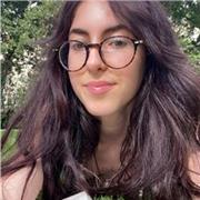 Life Coach guiding teenagers to find the path they wish to pursue