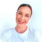 Native English tutor with 8 years' experience offering private English lessons for children and adults online