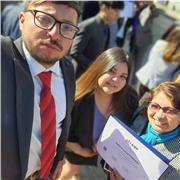 Tecnico en Mineria con alto dominio en matematicas, actualmente doy clases a dos pequeños de sexto basico y tres en Aiep