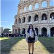 Puedo dar clases de lo que sea del nivel de primaria pero sobretodo matemáticas, inglés y de música(fui al conservatorio)