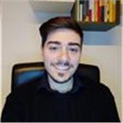 Bonjour ! Je m'appelle Marco, je suis né en 2000 et je serai ravi de t'aider avec l'anglais !