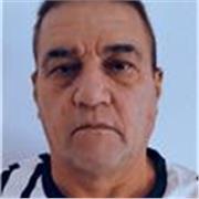 Graduado en contabilidad y finanzas con más de quince años de experiencia 