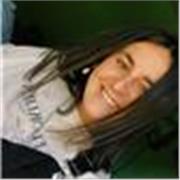 Chica alegre cursando Magisterio Primaria y tengo Infantil