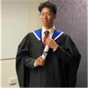 Recently graduated engineer delivering lessons to GCSE and A-Level students