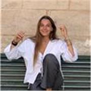 Graduada en bachillerato científico con matrícula de honor. Realicé la selectividad con física, química y biología