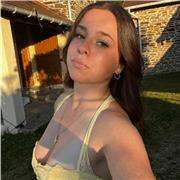 Jeune femme aimerai donner des cours ou aider aux devoirs pour les cours de primaire ou des cours de français